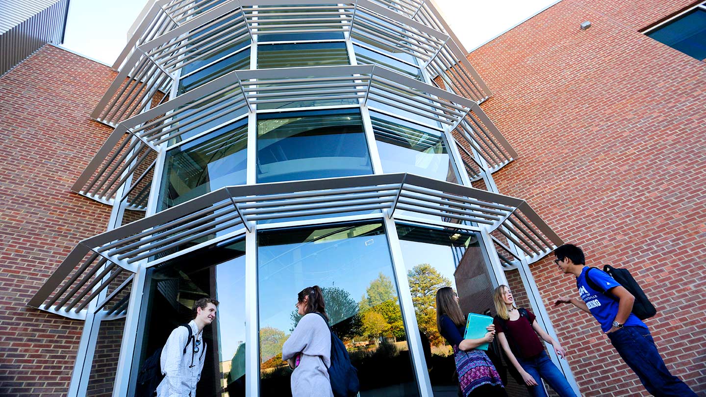 Transfer Scholarships by The University of Alabama in Huntsville